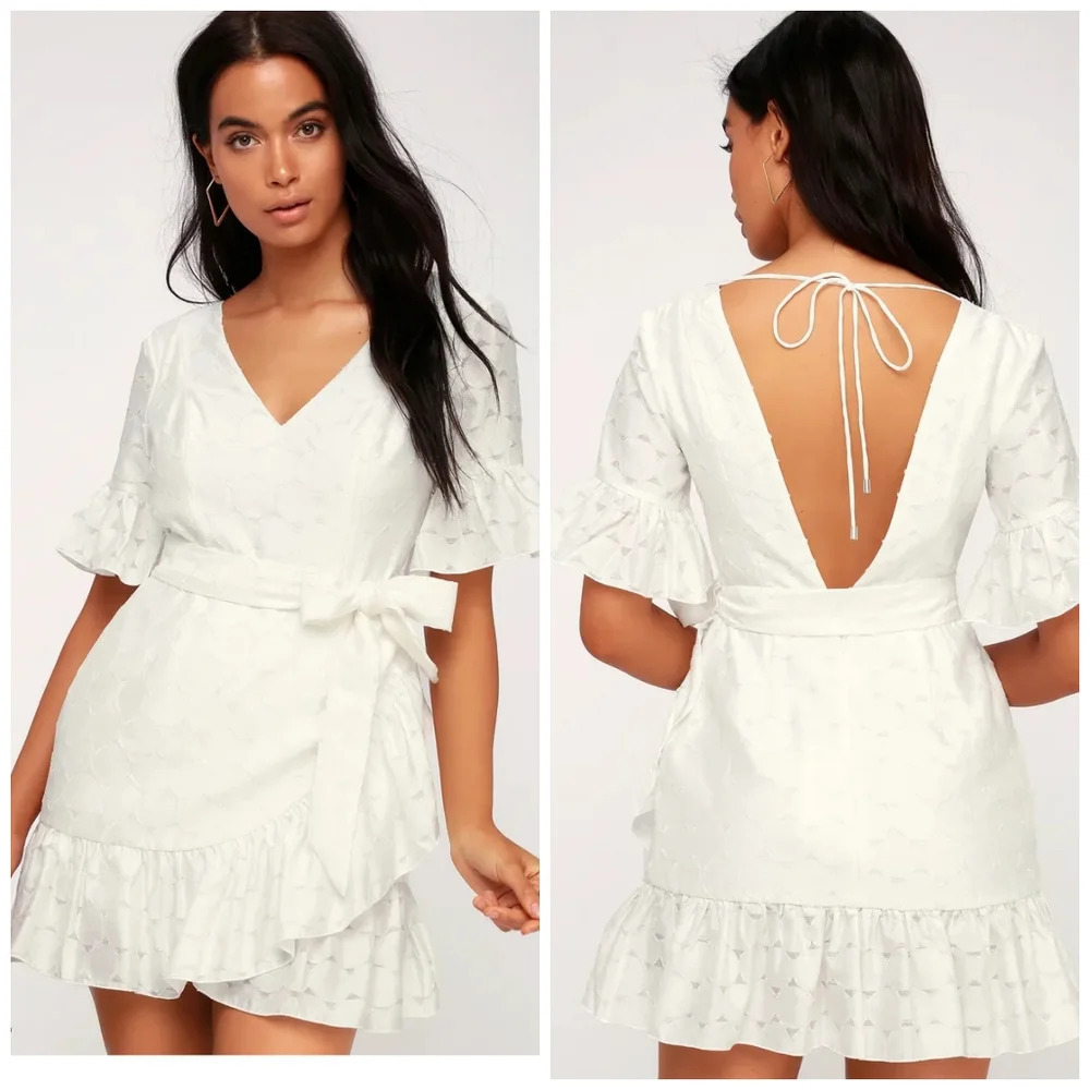 C/MEO Magnetise White Backless Mini Dress Size XS